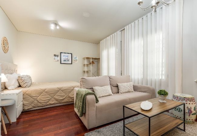 Apartamento em Vila Nova de Gaia - G09 - Madalena 57