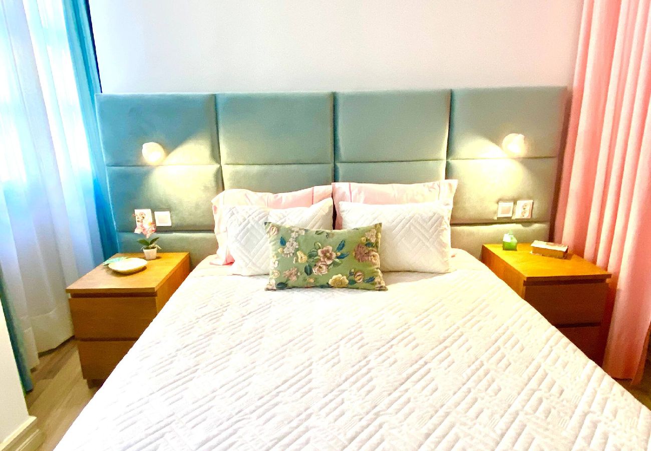 Apartment in Porto - P03 - São João T