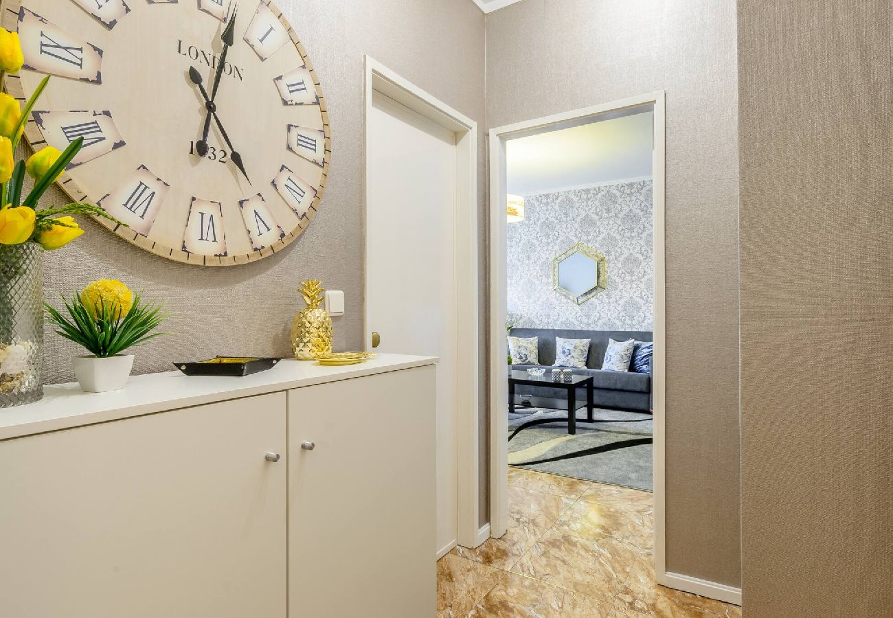 Appartement à Porto - P01 - D. João IV 177